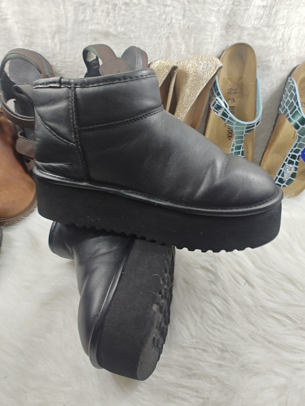 Project Cloud Black Leather Platform Cozy Ankle Boots – Women's Size 9M - Picture 3 of 12